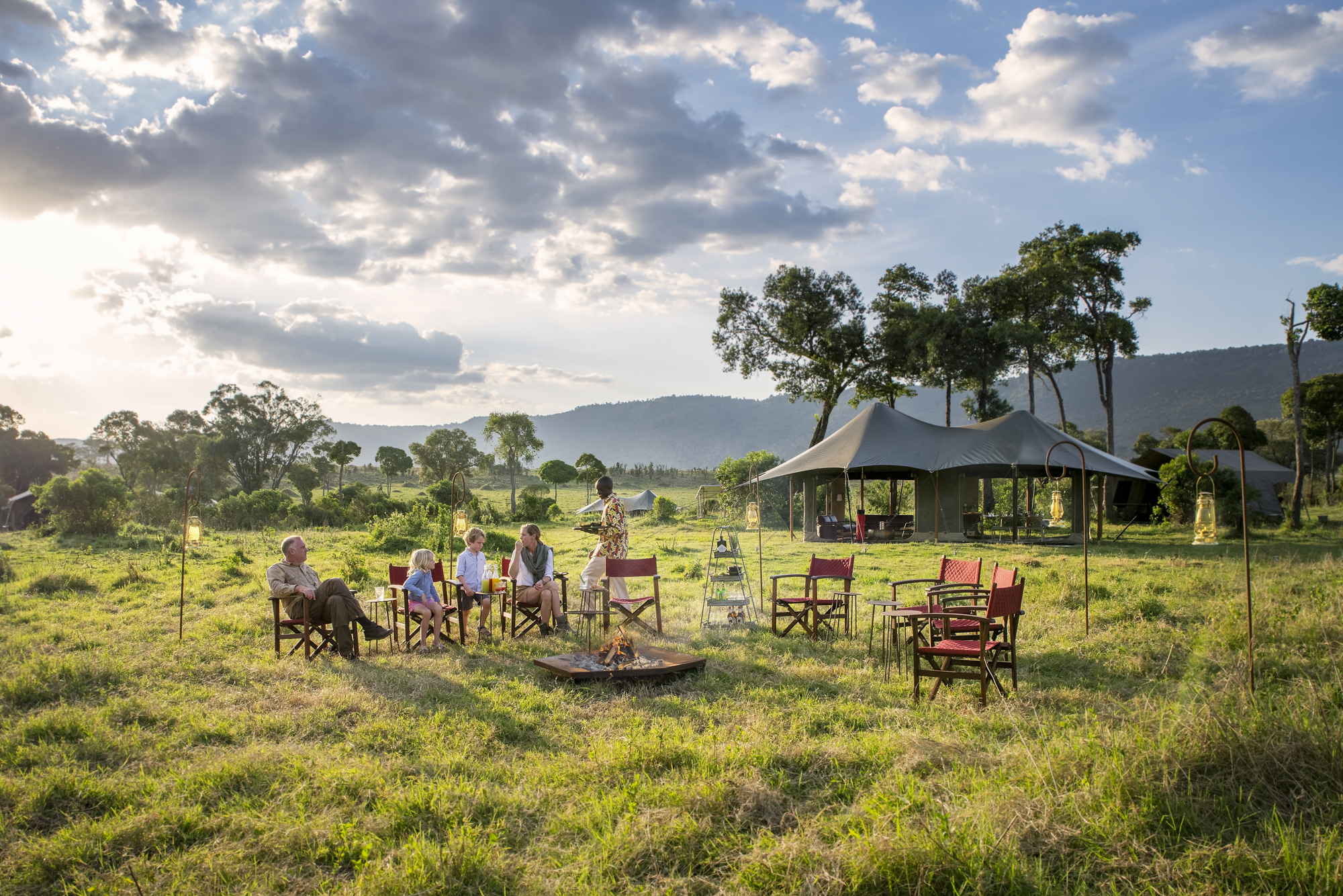 angama-safari-camp-fire