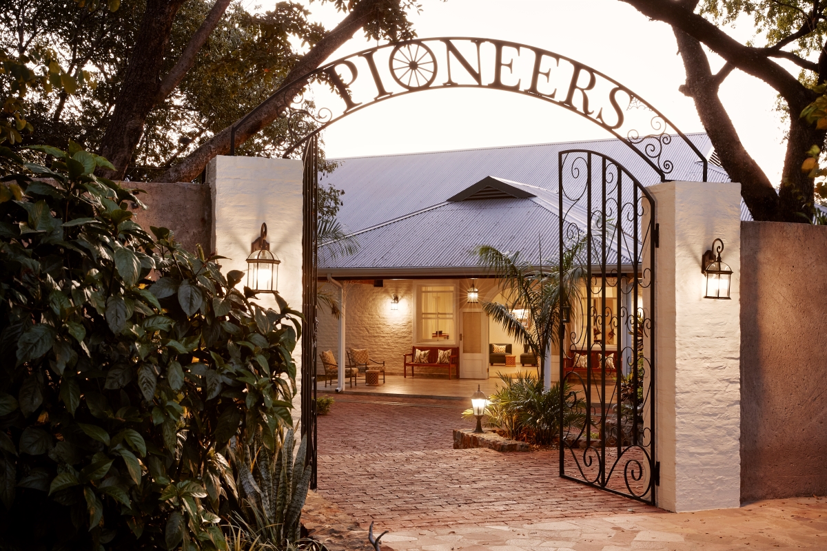 Pioneers-Victoria-Falls-Entrance The layout and classic décor here is extremely welcoming